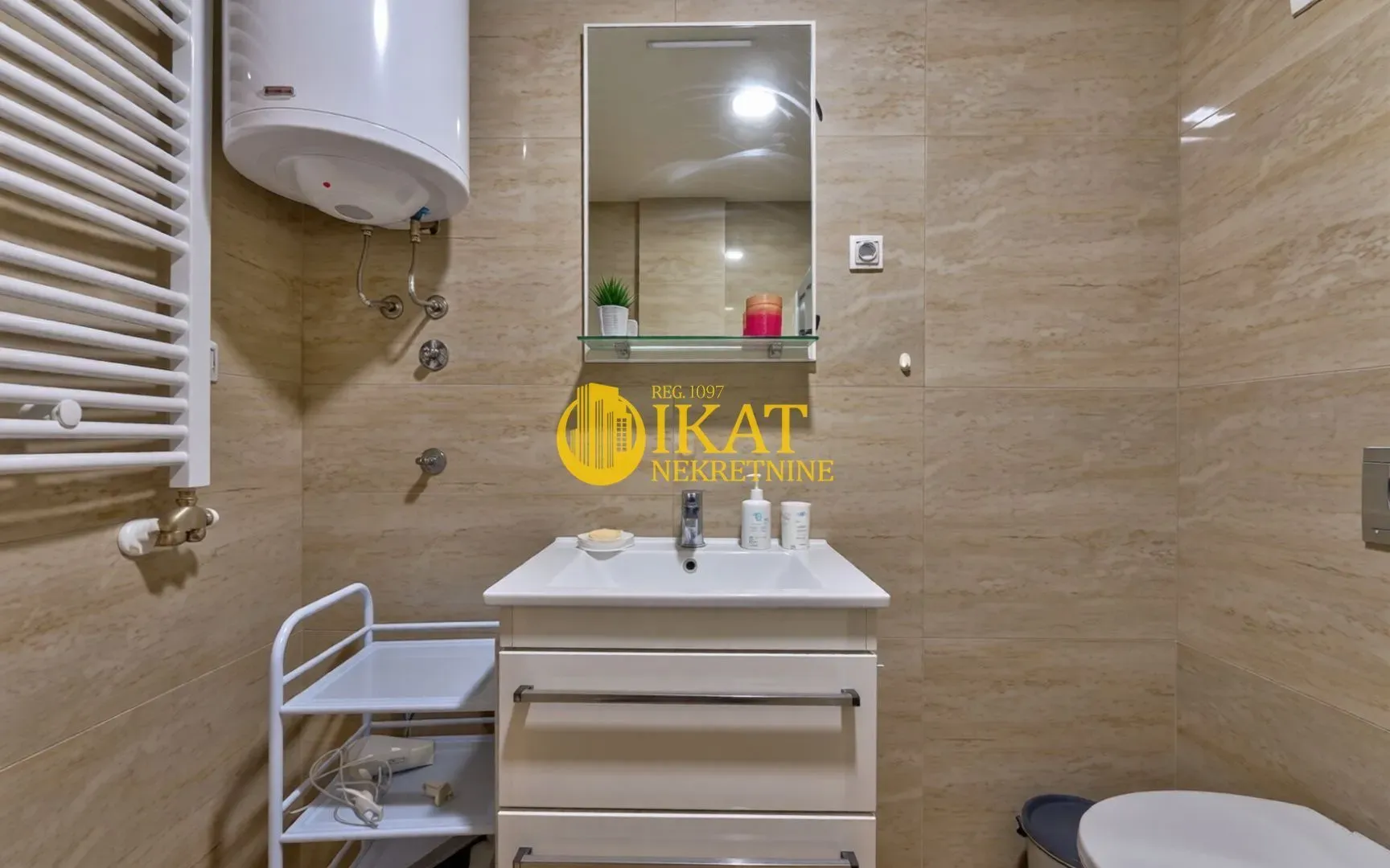 Prodaja, jednosoban stan, 46m², Đurkovac, Zlatibor