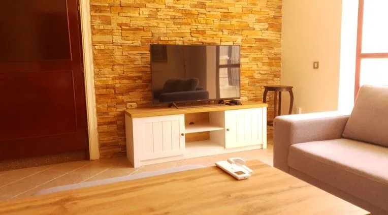 Izdavanje, kuća, 250m², Donja Gorica, Podgorica