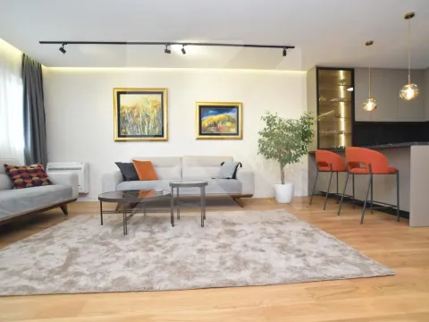 Rent, two bedroom apartment, 108m², Central Point, Podgorica - image 3