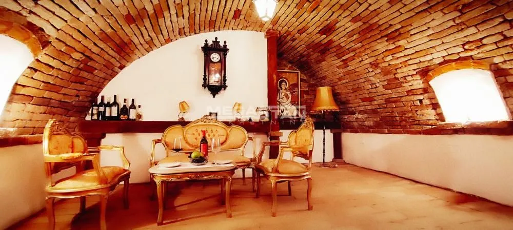 Prodaja, dvosoban stan, 62m², Centar, Pančevo