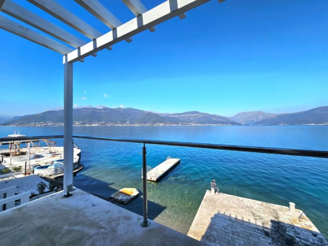 Prodaja, kuća, 250m², Krašići, Tivat