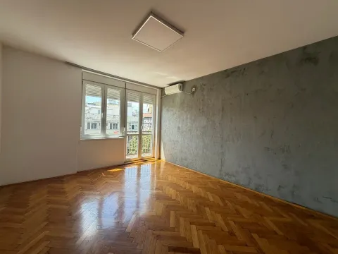Sale, two bedroom apartment, 68m², Dorćol Sve Podlokacije, Beograd - image 7