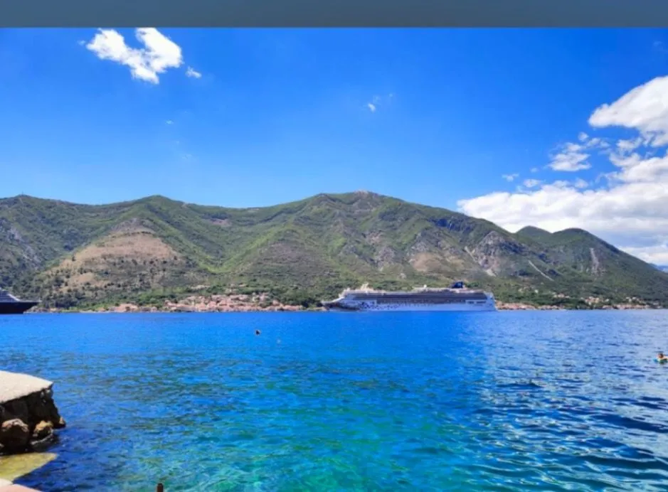 Prodaja, plac, 1059m², Dobrota, Kotor