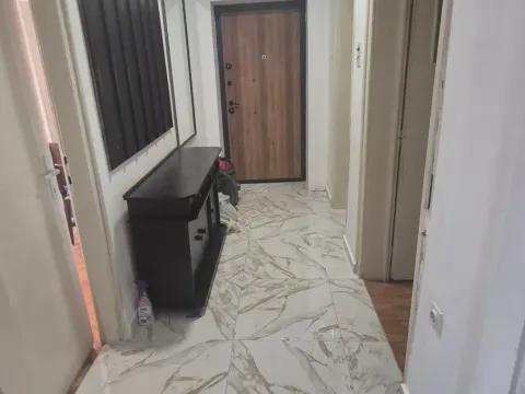 Izdavanje, dvosoban stan, 80m², Centar, Podgorica - image 14