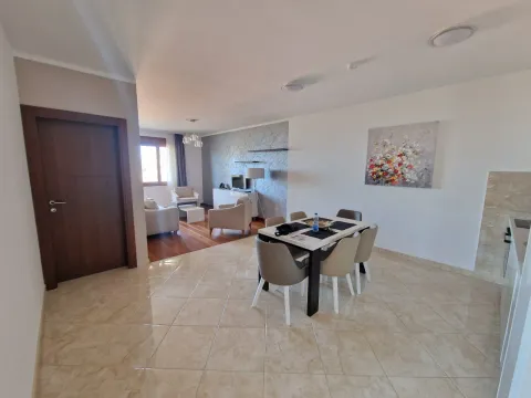 Prodaja, trosoban stan, 107m², Bečići, Budva - image 24