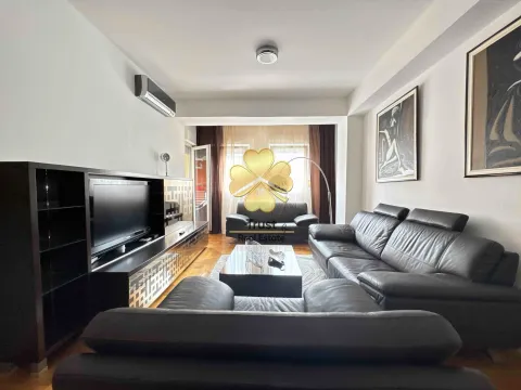 Izdavanje, jednosoban stan, 55m², City Kvart, Podgorica - image 2