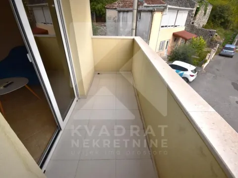 Izdavanje, jednosoban stan, 35m², Malo Brdo, Podgorica - image 8