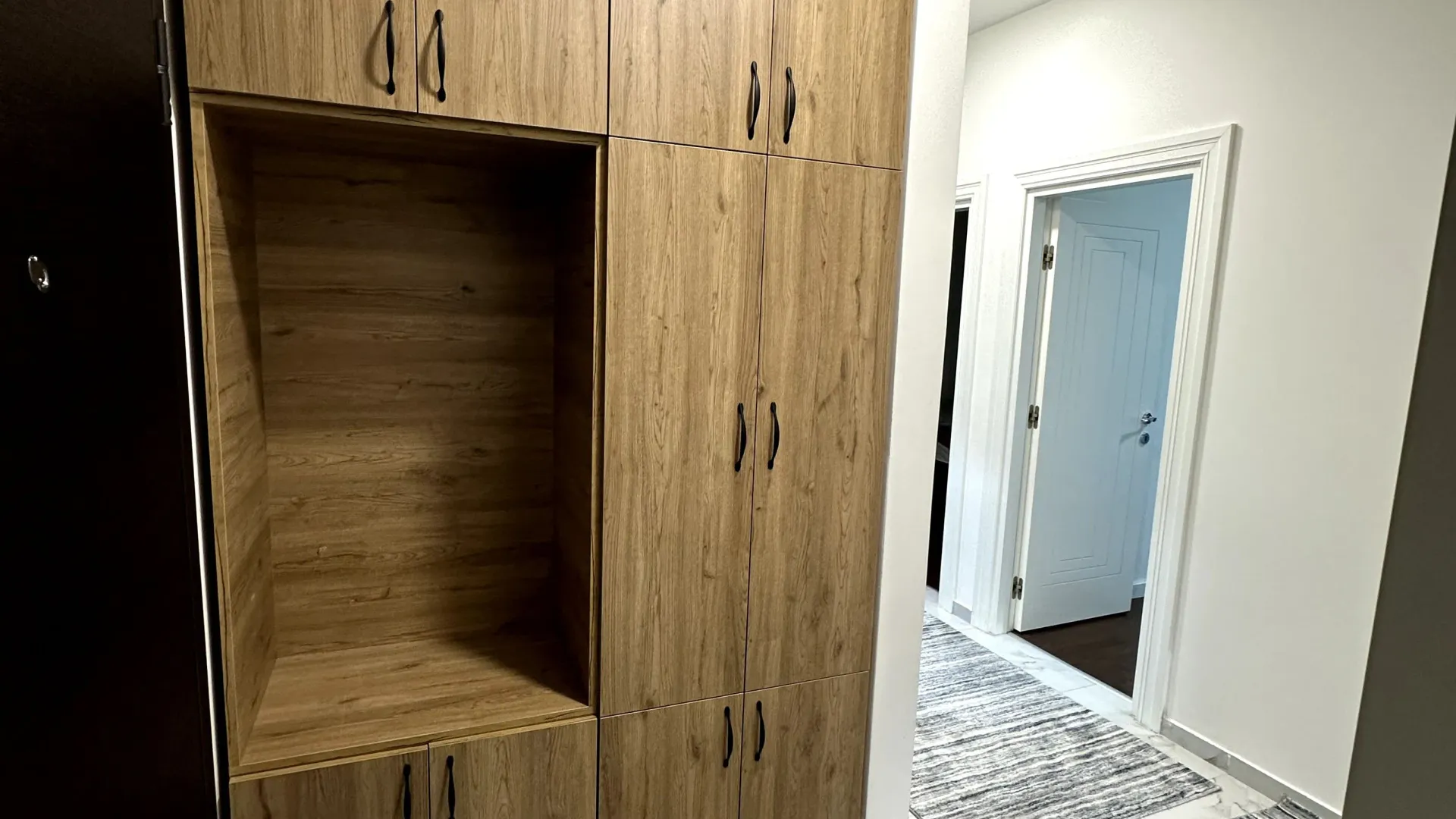 Izdavanje, trosoban stan, 75m², City Kvart, Podgorica