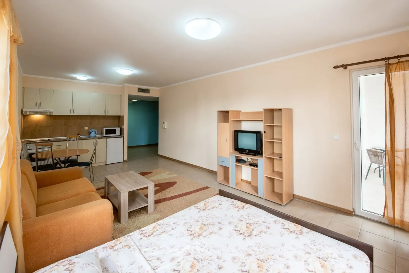 Sale, two bedroom apartment, 68m², Bečići, Budva