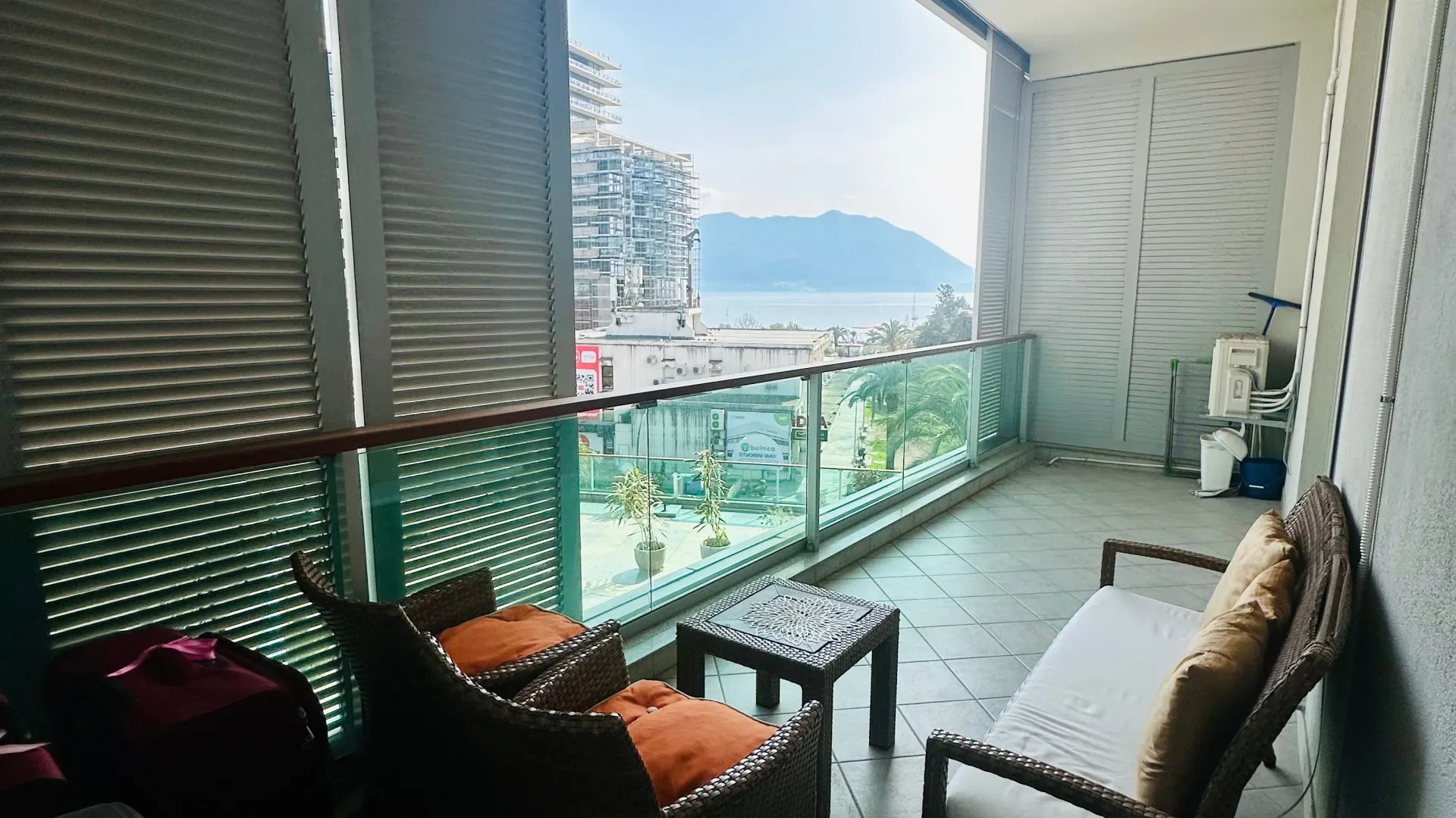 Rent, one bedroom apartment, 70m², Centar, Budva