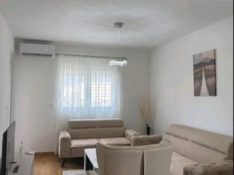 Rent, two bedroom apartment, 71m², New City, Podgorica - image 4