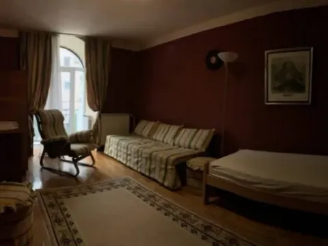 Izdavanje, kuća, 160m², Zvezdarska Šuma, Zvezdara Sve Podlokacije - image 7