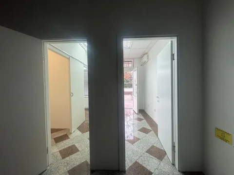 Sale, office space, 52m², Seljanovo, Tivat - image 4