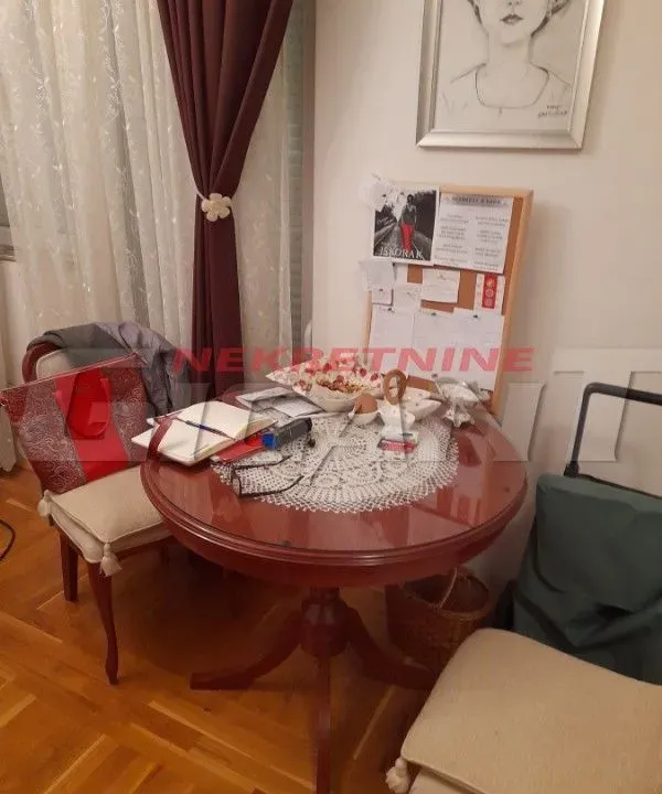 Izdavanje, dvosoban stan, 42m², Kneževac, Beograd