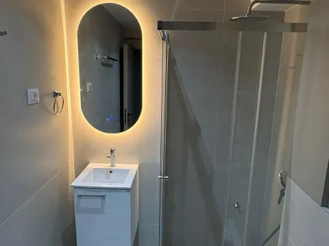Rent, one bedroom apartment, 35m², Mrčevac, Tivat - image 7