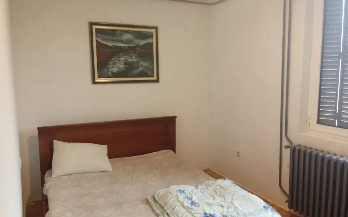 Izdavanje, trosoban stan, 58m², Kalenić Pijaca, Vračar Sve Podlokacije