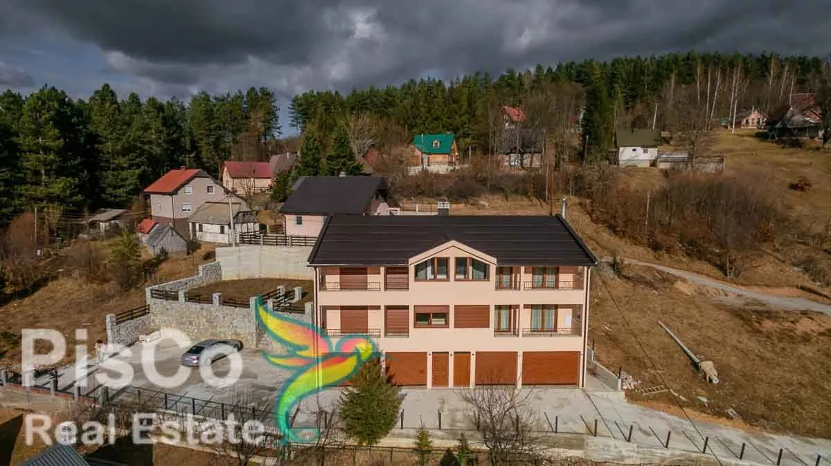Sale, apartment, 414m², Kolašin, Crna Gora
