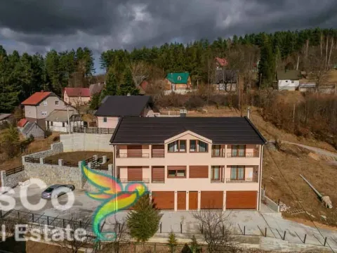 Prodaja, stan, 414m², Kolašin, Crna Gora - image 1