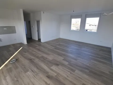 Prodaja, četvorosoban stan, 95m², Veternik, Novi Sad Sve Podlokacije - image 2