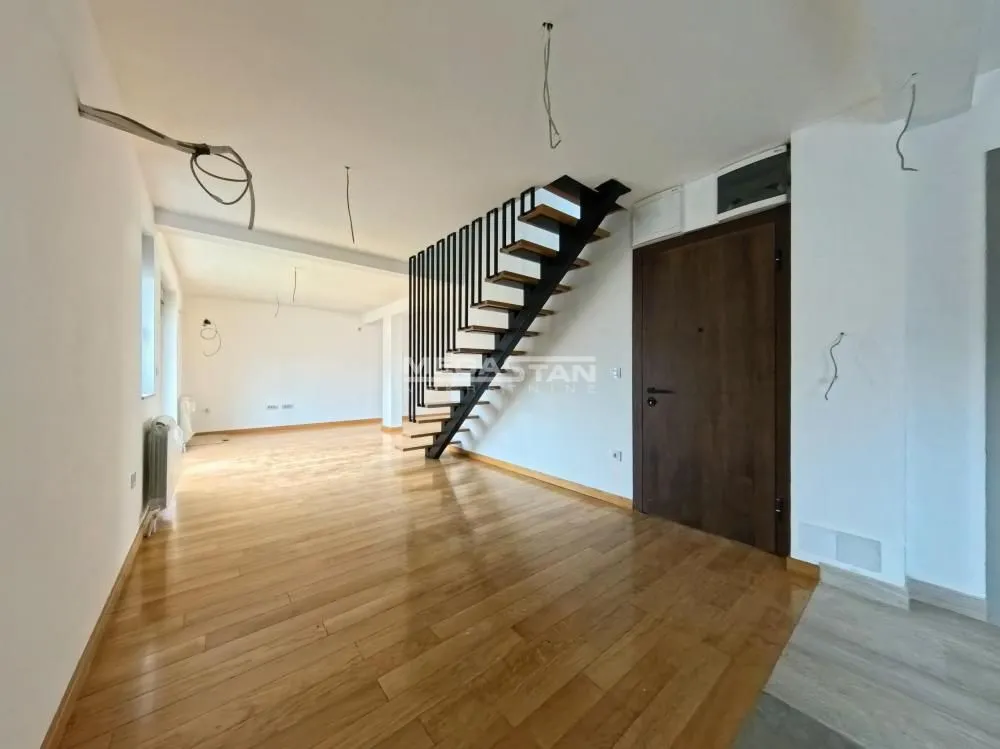 Prodaja, stan, 134m², Autokomanda, Voždovac Sve Podlokacije