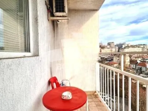 Rent, three bedroom apartment, 65m², Zeleni Venac, Beograd - image 13