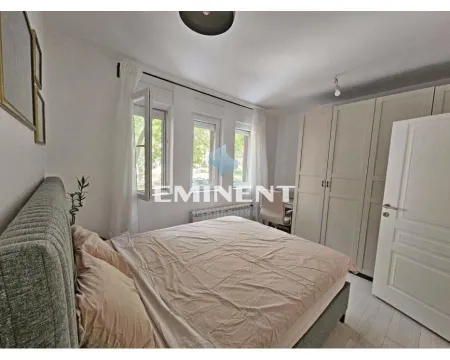 Rent, two bedroom apartment, 43m², Zemun Centar, Zemun Sve Podlokacije - image 8