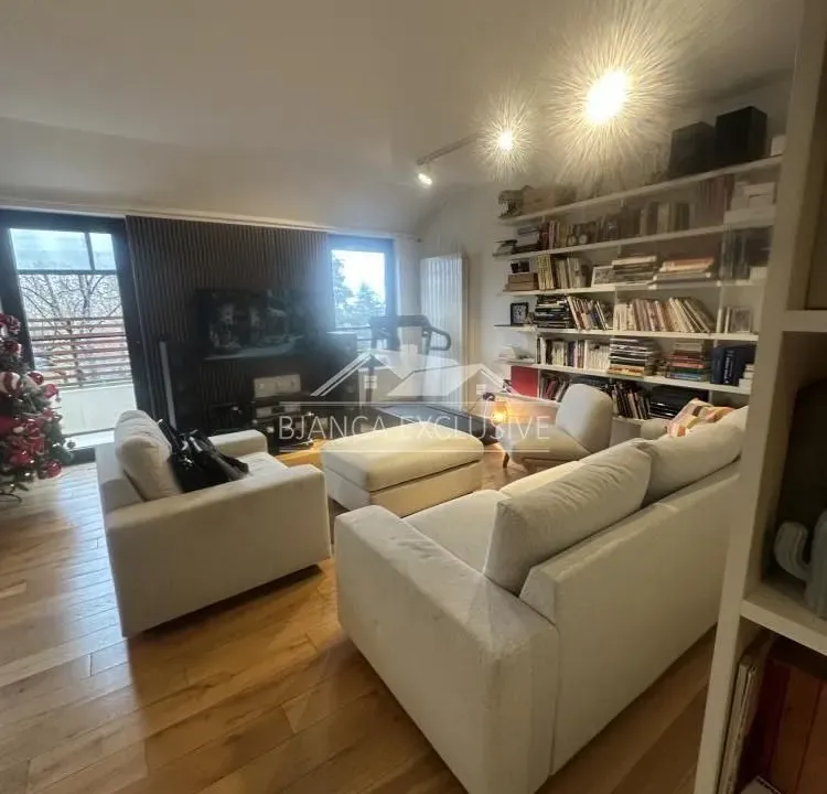 Prodaja, četvorosoban stan, 103m², Savski Venac, Beograd