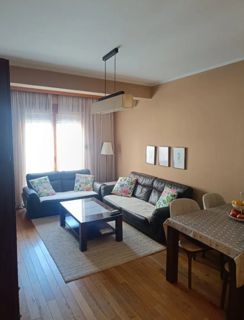 Izdavanje, dvosoban stan, 71m², Central Point, Podgorica