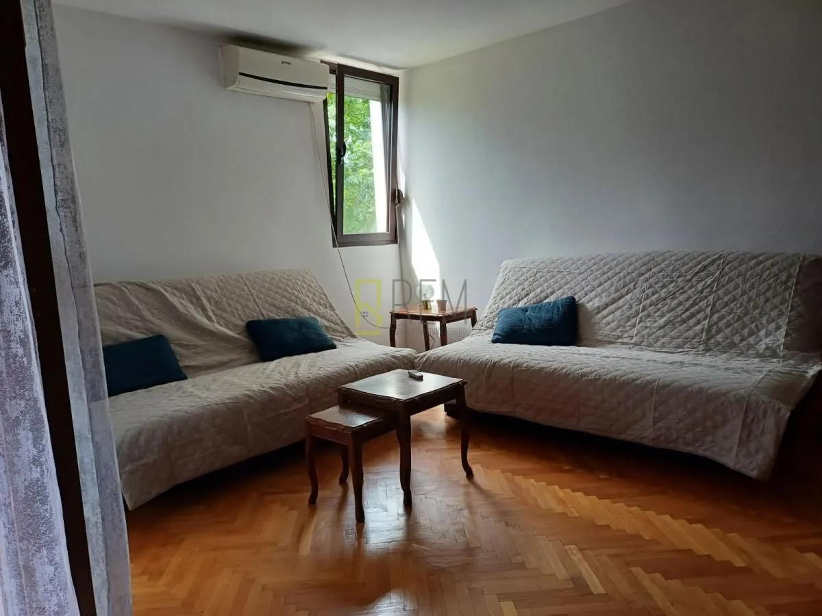 Rent, one bedroom apartment, 33m², Blok 5, Podgorica