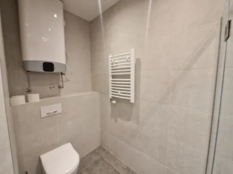 Izdavanje, petosoban stan, 155m², Stari Grad, Beograd - image 10