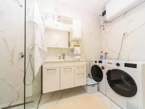 Izdavanje, dvosoban stan, 88m², Stara Varoš, Podgorica - image 11