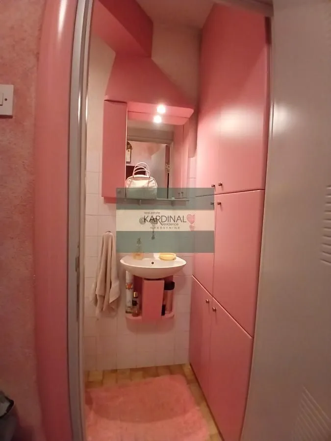 Prodaja, trosoban stan, 73m², Centar, Jagodina