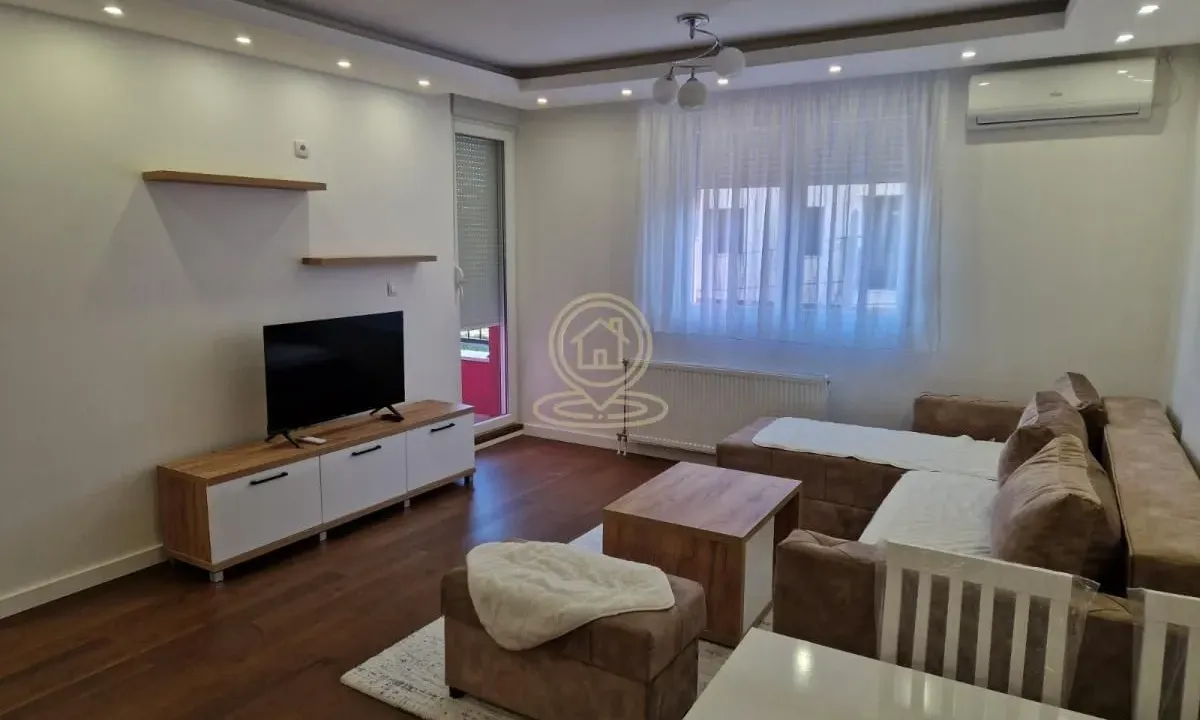 Izdavanje, jednosoban stan, 45m², Salajka, Novi Sad Sve Podlokacije