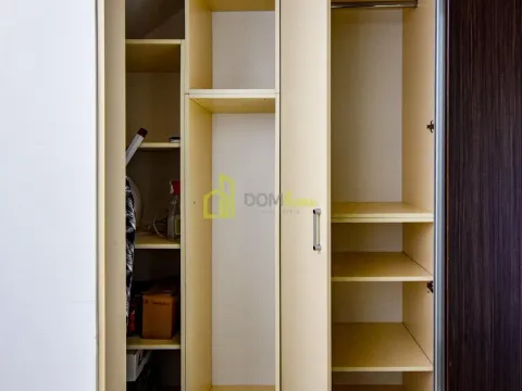 Izdavanje, kuća, 185m², Tološi, Podgorica - image 24