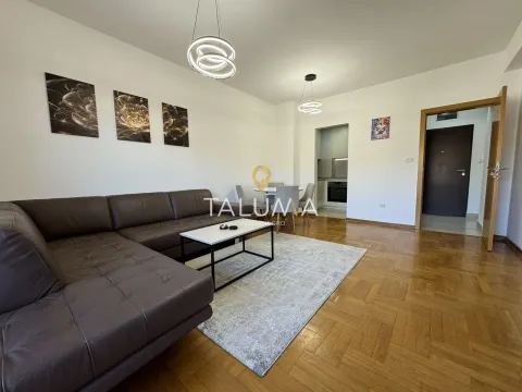 Sale, two bedroom apartment, 66m², Dalmatinska ulica, Podgorica - image 2