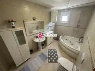 Rent, house, 200m², Tološi, Podgorica - image 8