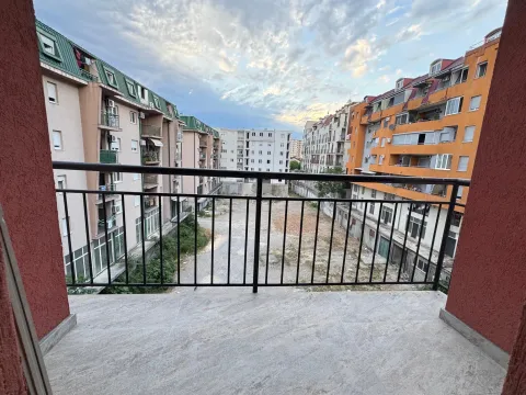 Rent, three bedroom apartment, 92m², Krivi Most, Podgorica - image 12