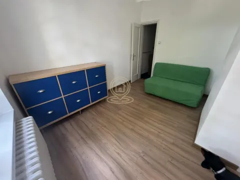 Izdavanje, trosoban stan, 65m², Stari Grad, Beograd - image 8