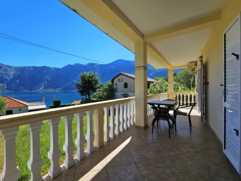 Prodaja, kuća, 108m², Kotor, Crna Gora