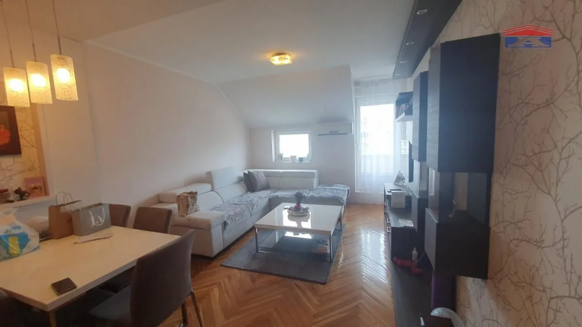 Rent, four bedroom apartment, 101m², Novo naselje, Novi Sad