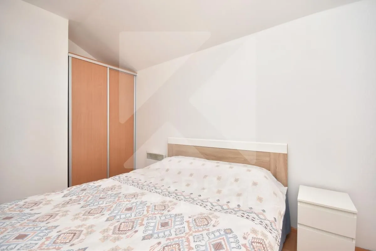 Rent, four bedroom apartment, 160m², Tološi, Podgorica