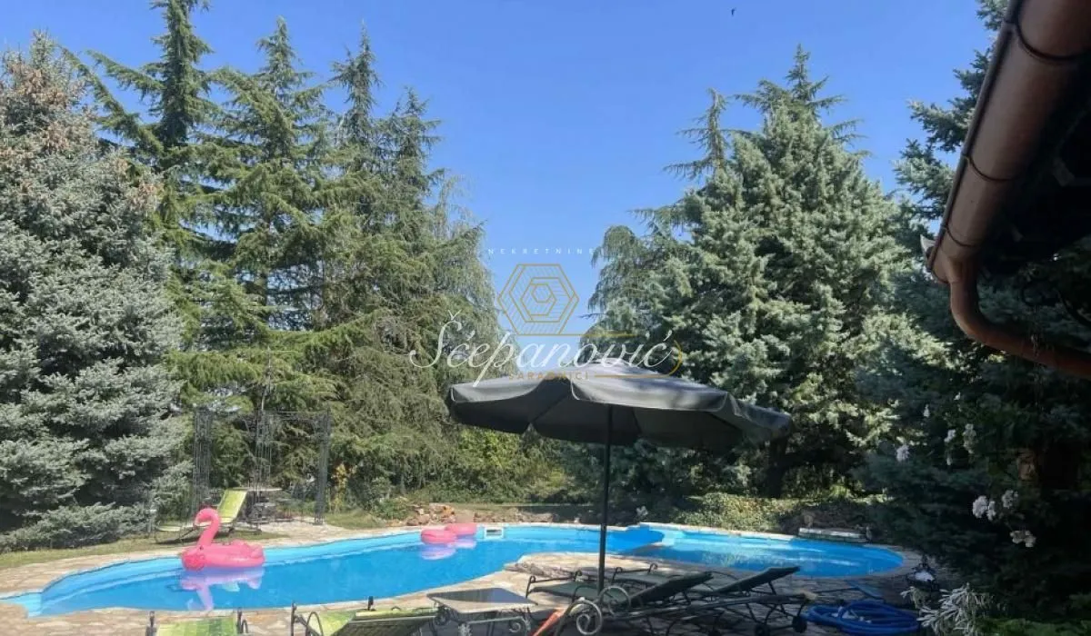 Prodaja, kuća, 202m², Sremska Kamenica, Petrovaradin
