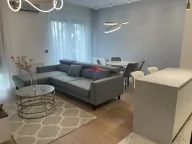 Izdavanje, dvosoban stan, 70m², Lipov gaj, Novi Sad Sve Podlokacije - image 1