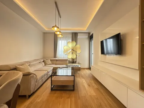 Izdavanje, jednosoban stan, 50m2, City Kvart, Podgorica Izdavanje, jednosoban stan, 50m2, City Kvart, Podgorica