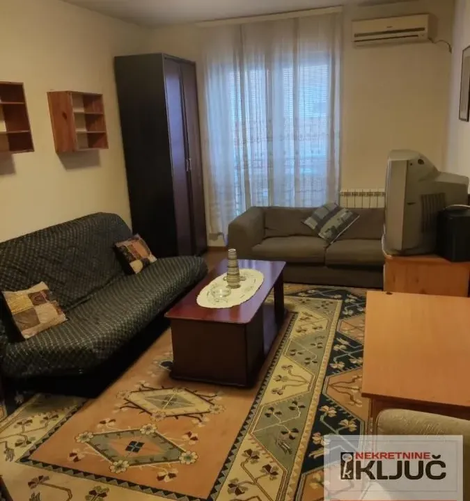 Rent, studio apartment, 27m², Grbavica, Novi Sad Sve Podlokacije