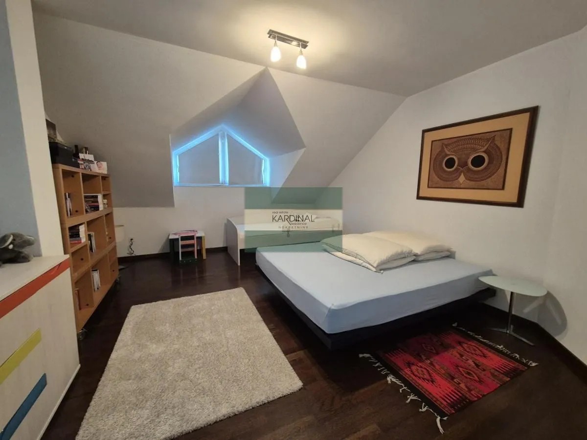 Prodaja, kuća, 528m², Budžino brdo, Jagodina