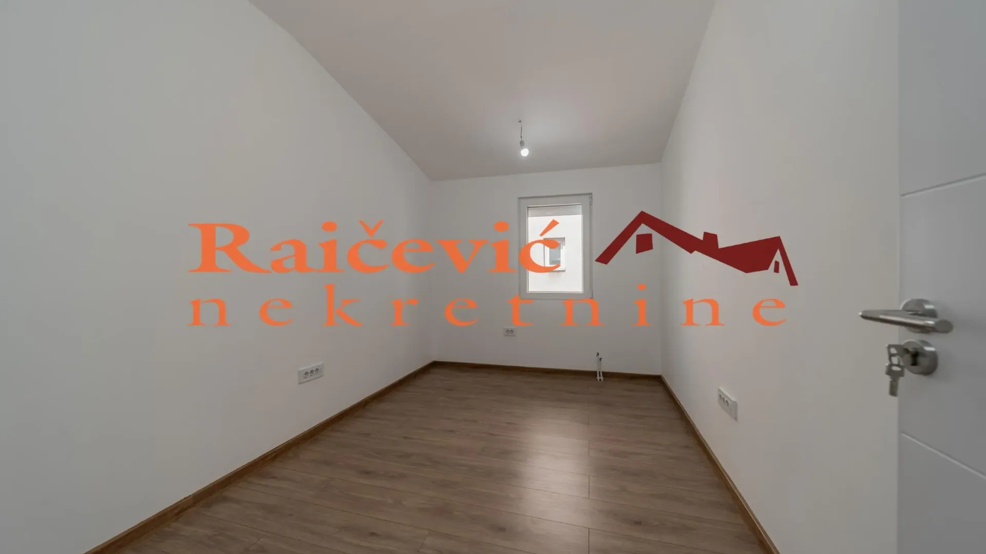Prodaja, trosoban stan, 83m², Profesorska Kolonija, Palilula Sve Podlokacije