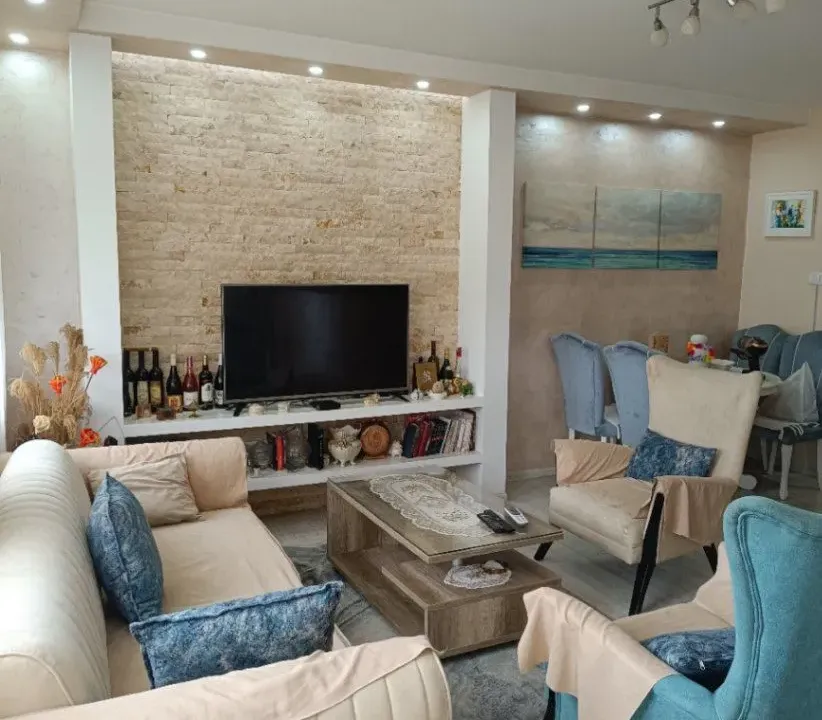 Izdavanje, jednosoban stan, 45m², Stari Aerodrom, Podgorica