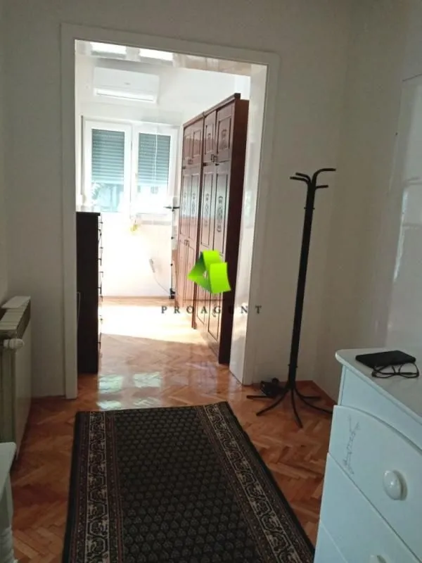 Izdavanje, jednosoban stan, 65m², Pantelej, Niš