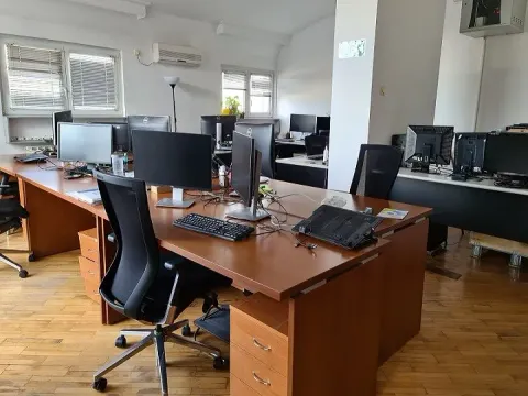 Izdavanje, poslovni prostor, 160m², Stari Grad, Beograd